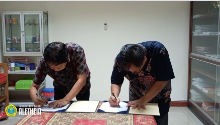 Penandatanganan Mou STT Aletheia dengan Yayasan Transformasi Bagimu Negeri